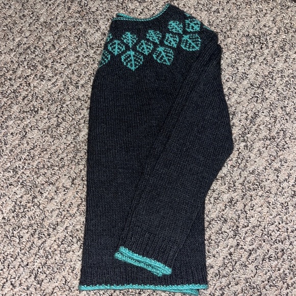 Vintage Hand Knit Gray Crew Neck 100% Wool 3/4 Length Sleeve Sweater w Leaves - Picture 4 of 6